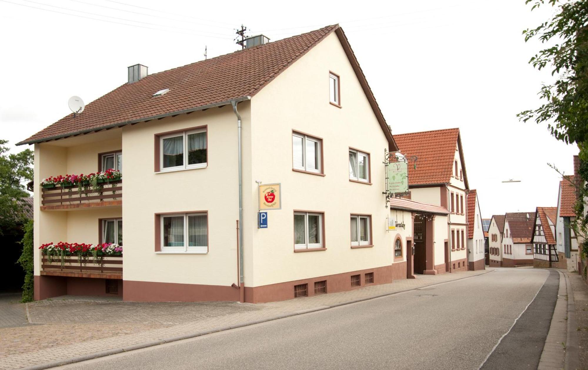 Weingut Und Gaestehaus Vongerichten Oberhausen  Dış mekan fotoğraf